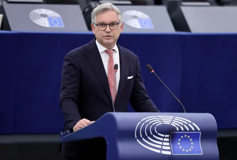 epa12469435 European Commissioner for Internal Affairs and Migration, Magnus Brunner, speaks during a debate titled 'Changing security landscape and the role of police at the heart of the EU's internal security strategy', at the European Parliament in Strasbourg, France, 21 October 2025. EP's current plenary session runs from 20 to 23 October 2025. EPA/RONALD WITTEK