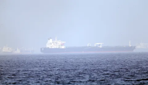 epa07650149 A general view for ships sailing at Fujairah port at Fujairah coast, United Arab Emirates, 15 June 2019. According to media reports, two oil tankers, Japan's Kokuka Courageous and Norway's Front Altair, were damaged in the Gulf of Oman after allegedly being attacked in the early morning of 13 June between the UAE and Iran. Fujairah port authorities ordered the tanker Japan's Kokuka Courageous to anchor outside the Port to unload the dangerous material the vessel is carrying. EPA/ALI HAIDER