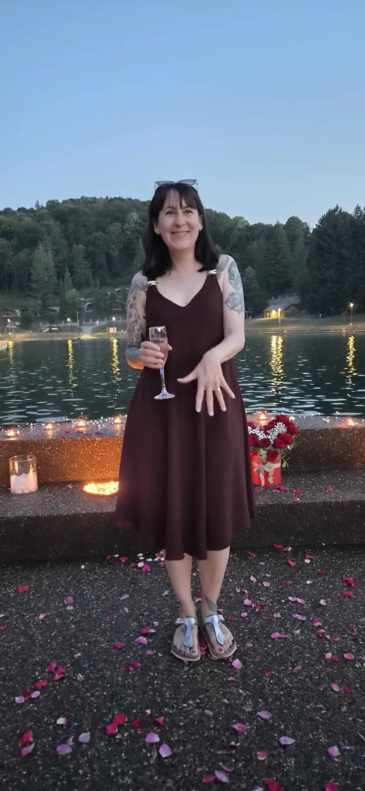 Yvonne je Danielu rekla &ldquo;Da!&rdquo; u suton na jezeru u Orahovici