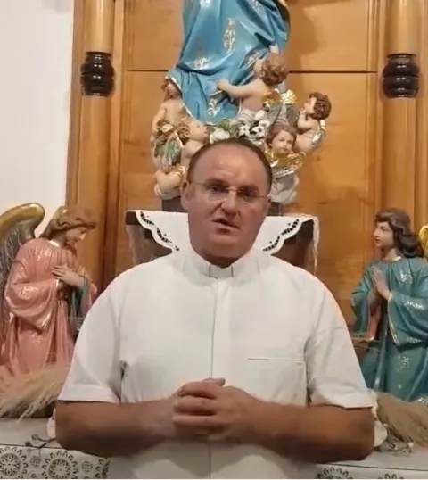 Župnik Ivan Živić, upravitelj sveti&scaron;taustupljena fotografija