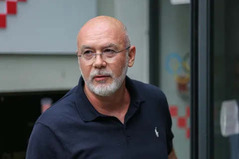 Zagreb, 23.07.2026.- Sini&scaron;a Krajač daje izjavu ispred prostorija Hrvatskog olimpiskog odbora.Na fotografiji Sini&scaron;a Krajač.foto HINA/ Luka &Scaron;ANGULIN/ l&scaron;