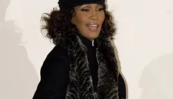 WORLD RIGHTSCelebtrities at The X-Factor recording at Fountain Studios. London, UK. 18/10/2009Pictured: Whitney Houston leaving X-Factor Finals after her first UK performance in 12 yearsBYLINE BIGPICTURESPHOTO.COM: 1561USAGE OF THIS IMAGE OR COPY WRITTEN THAT IS BASED ON THE CAPTION, IS CONDITIONAL UPON THE ACCEPTANCE OF BIG PICTURES'S TERMS AND CONDITIONS, AVAILABLE AT WWW.BIGPICTURESPHOTO.COM