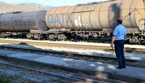 Otkriveno &scaron;to se dogodilo s vlakom HŽ Carga: Pro&scaron;ao kroz crveno, automatski se zaustavio, a strojovođa ga ponovno pokrenuo?!