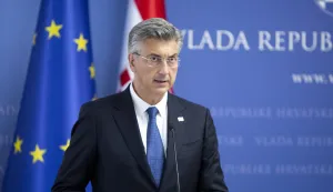 Zagreb, 30.07.2026. - Potpisivanje Sporazuma o razumijevanju između Vlade Republike Hrvatske, Beretta Holding Grupe i financijskog investitora u vezi s projektom izgradnje tvornice streljiva malog kalibra u Republici Hrvatskoj. Sporazum su potpisali potpredsjednik Vlade i ministar obrane Ivan Anu&scaron;ić, predsjednik i glavni izvr&scaron;ni direktor Beretta Holding Grupe Pietro Gussalli Beretta i financijski investitor Ivan Kapetanović. Na slici potpredsjednik Vlade Andrej Planković.foto HINA/ Sa&scaron;a KOLJAN/ sk