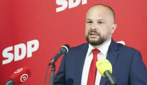 Zagreb, 13.06.2026. - Sjednica Glavnog odbora SDP-a Hrvatske.&nbsp;Na fotografiji predsjednik SDP-a Sini&scaron;a Hajda&scaron; Dončić. foto HINA/ Lana SLIVAR DOMINIĆ/ lsd