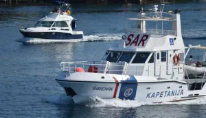 12.07.2017., Sibenik - Brod Lucke Kapetanije SAR u dnevnim aktivnostima na izlasku iz kanala sv. Nikole. Photo: Hrvoje Jelavic/PIXSELL------kolor 2x novosti