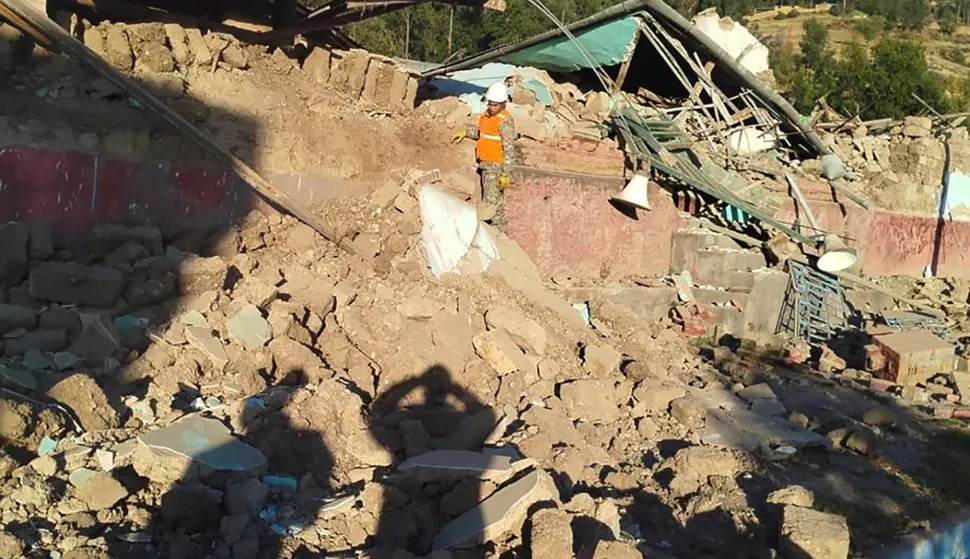 This handout picture released by Peru's Defence Ministry shows collapsed houses on the outskirts of Huancayo, about 300 km east of Lima, on July 19, 2026, following a 5.1 magnitude quake. A 5.1 magnitude earthquake in the Andes region of Peru late on July 18, 2026, killed five people and injured 21, officials said on July 19. Because the epicentre was at a shallow depth and many houses in that area are made of adobe or a wood, cane and mud blend called "quincha," some towns suffered significant damage, said General Luis Vasquez, the director of the National Civil Defence Institute. (Photo by Handout/Peruvian Ministry of Defense/AFP)/RESTRICTED TO EDITORIAL USE - MANDATORY CREDIT "AFP PHOTO/PERU'S DEFENCE MINISTRY" - NO MARKETING NO ADVERTISING CAMPAIGNS - DISTRIBUTED AS A SERVICE TO CLIENTS
