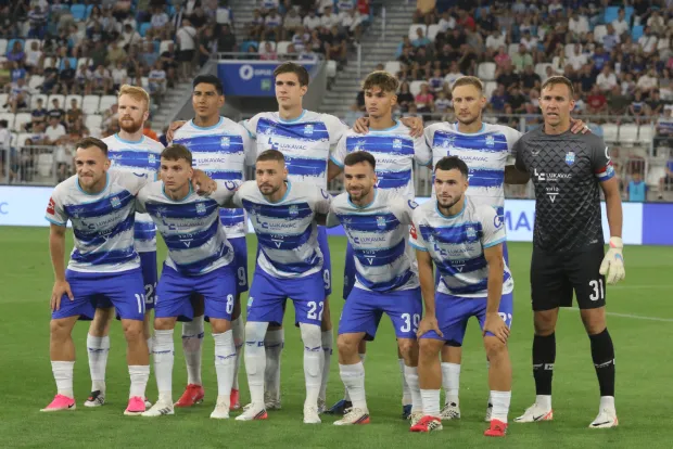 Osijek, 15. 08. 2026, Opus Arena, nogomet, SuperSport Hrvatska nogomenta liga 2026/27. Osijek - Lokomotiva. Ekipa NK Osijek.snmimio GOJKO MITIĆ