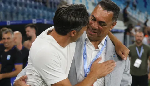 Osijek, 15. 08. 2026, Opus Arena, nogomet, SuperSport Hrvatska nogomenta liga 2026/27. Osijek - Lokomotiva. Trener Bessibe Luna Federico.i Keneth Zandvliet.snmimio GOJKO MITIĆ