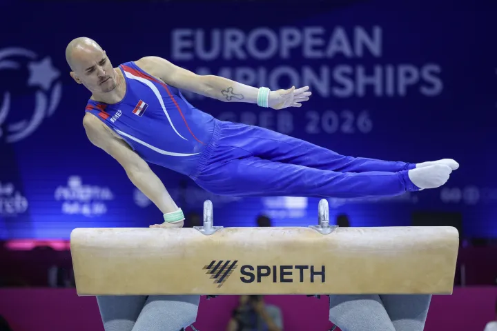 Zagreb, 17.08.2026 - Media Day hrvatske mu&scaron;ke seniorske reprezentacije, uoči početka Europskog prvenstva u mu&scaron;koj sportskoj gimnastici. Na slici Filip Ude, konj s hvataljkama.foto HINA/ Damir SENČAR/ ds
