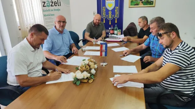 DONJA MOTIČINANakon dugogodi&scaron;njeg rada na realizaciji Poduzetničke zone, načelnik općine Željko Kovačević potpisao je ugovore s investitorima za gotovo sve čestice u zonikolovoz 2026.