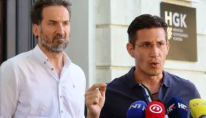 Zagreb, 19.08.2026 - Konferencija za novinare saborskih zastupnika Mosta pod nazivom: "Država je znala i morala znati: Trag opasnog otpada vodi do Udruženja za sekundarne sirovine, skupljanje i preradu Hrvatske gospodarske komore". foto HINA/ Tomislav BRĐANOVIĆ/ tv