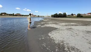Osijek, 13. 07. 2026., Drava, rijeka Drava, nizak vodostaj, vodostajSNIMIO BRUNO JOBST