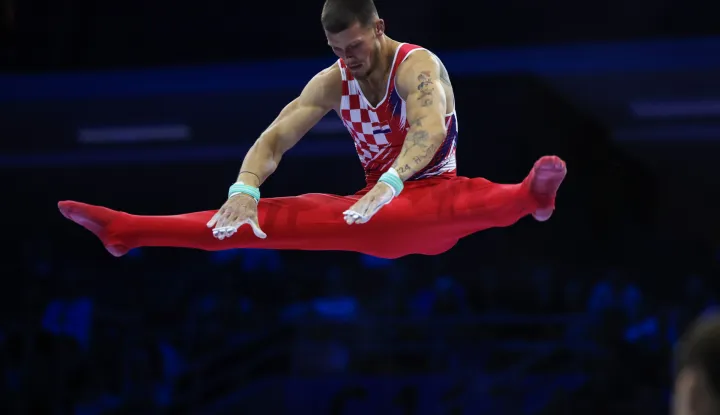 Zagreb, 22.08.2026 - Europsko prvenstvo u gimnastici, finale, preča. Na slici Illia Kovtun iz Hrvatske.foto HINA/ Damir SENČAR/ ds
