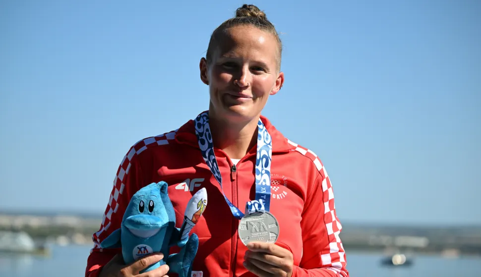 MEDITERANSKE IGRE U TARANTU (ITALIJA) - 2026. KanuVanesa Tot (Hrvatska) osvojila je srebrnu medalju u disciplini C1 - 200 m
