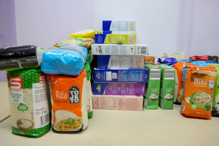 17.12.2025., Zadar - 11. humanitarna akcija za Socijalnu samoposlugu u organizaciji zadarske sekcije Hrvatskog zbora sportskih novinara Photo: Sime Zelic/PIXSELL