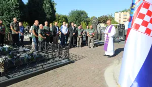 Osijek, 23. 08. 2026, Groblje Novi grad, kod OLT-A. Udruga veterana 106. brigade oblježila Europski dan sječanja na žrtve svigh totalitarnih i autroritarnih režima. snimio GOJKO MITIĆ