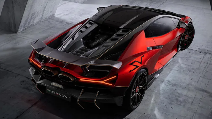Lamborghini Revuelto SV