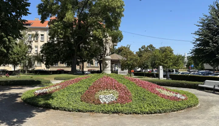 Osijek, 30. 07. 2026., krajobrazna arhitektura, hortikultura, parkovi, promenada, biljke, cvijeće, ljeto, UNIKOMSNIMIO BRUNO JOBST