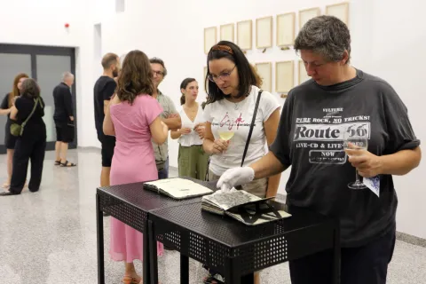 Osijek, 27. 08. 2026, KC Osijek. OLJK. Otvorenje Skupne izložbe, Sporedni putovi. snimio GOJKO MITIĆ