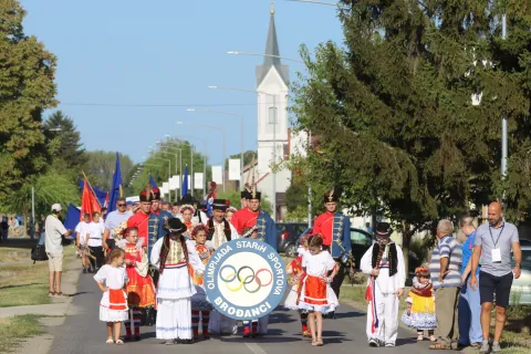 Brođanci, 30. 08. 2026, 52. Olimpijada starih sportova, Brođanci. Defile, paljenje olimpiskog plamena i natjecanja.snimio GOJKO MITIĆ