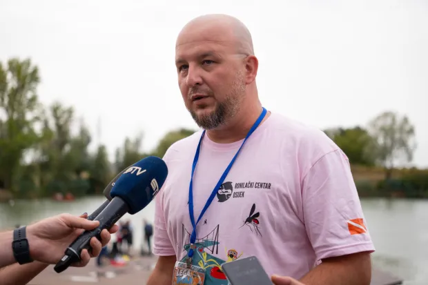 Osijek, 29. 8. 2026., Preko sto ronilaca čisti Bajer Jug II povodom 30 godina ronilačkog klubaronjenje; či&scaron;čenje; okoli&scaron;; ronioci; ronilački klub; Bajer 