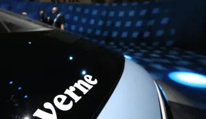 Sveta Nedelja, 26.06.2024. - Mate Rimac predstavio je u srijedu robotaksi nazvan Verne, po slavnom piscu, koji bi trebao prvo po?eti voziti po Zagrebu 2026. godine, no predstavljanje je pro?lo uz probleme budu?i da se robotaksi oglu?io na Rim?eve naredbe. foto HINA/ Lana SLIVAR DOMINI?/ lsd