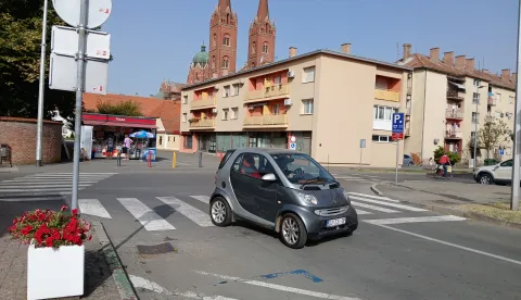 Đakovo se zadužuje 10,15 milijuna eura: Novac ide za ceste u Zoni, rasvjetu katedrale i druge projekte