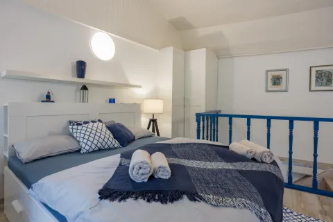 Luna Veli Losinj Old Town Apartment