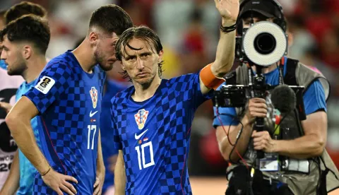 Soccer Football - FIFA World Cup 2026 - Round of 32 - Portugal v Croatia - Toronto Stadium, Toronto, Canada - July 2, 2026 Croatia's Luka Modric acknowledges fans after the match as Croatia are eliminated from the World Cup REUTERS/Dylan Martinez  TPX IMAGES OF THE DAY Photo: Dylan Martinez/REUTERS