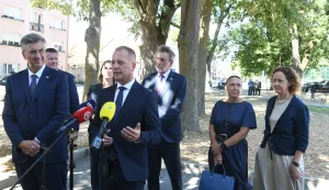 03.09.2026., Virovitica - Predsjednik Vlade Andrej Plenkovic u posjeti je Viroviticko-podravskoj zupaniji. Nakon svecane sjednice Zupanijske skupstine na kojoj je sudjelovao u povodu Dana zupanije, davao je izjave za medije. predsjednik Vlade RH Andrej Plenkovic, Igor Androvic, ministar znanosti, obrazovanja i mladih Radovan Fuchs, ministrica zdravstva Irena Hrstic i ministrica kulture i medija Nina Obuljen Korzinek Photo: Damir Spehar/PIXSELL