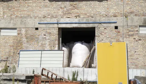 Gospić, 2.9.2026.- Nelegalno odlagali&scaron;te otpada na lokaciji biv&scaron;eg industrijskog kompleksa PPK Velebit u Gospiću.foto HINA/ Admir BULJUBA&Scaron;IĆ/ abu