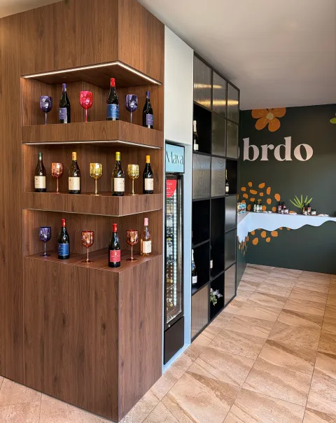 U Osijeku otvoren prvi Royal Hill wine shop &ndash; nova adresa za vina iz Erduta, rujan 2026.