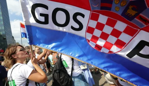 Zagreb,5.09.2026 -Održan je prosvjed "Hodaj za Liku, hodaj za Hrvatsku", kojim se želi upozoriti na probleme vezane za desetke tisuće tona ilegalno odloženog otpada na gospićkom području, počinje u podne u organizaciji Građanske inicijative "Gospić je na&scaron; dom".Foto HINA/Tomislav Pavlek/tp