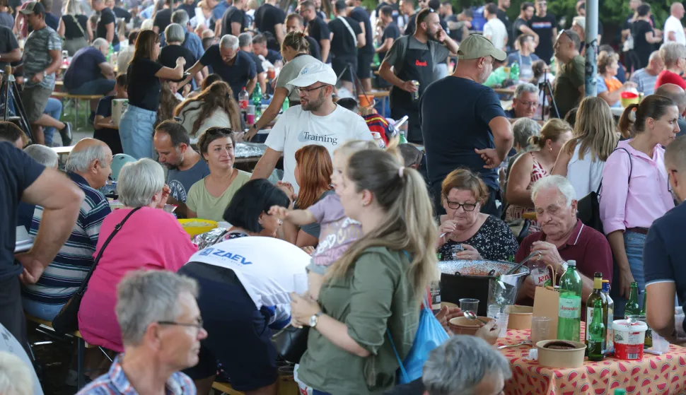 Vi&scaron;njevac, 07. 09. 2026., Vi&scaron;njevac, fi&scaron;ijada, fi&scaron;ijada 2026, Dan MO Vi&scaron;njevac, natjecanje u kuhanju fi&scaron; paprika&scaron;a, fi&scaron;, fi&scaron; paprika&scaron;, kulturno umjetnički programSNIMIO BRUNO JOBST