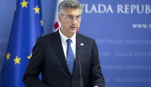 Zagreb, 30.07.2026. - Potpisivanje Sporazuma o razumijevanju između Vlade Republike Hrvatske, Beretta Holding Grupe i financijskog investitora u vezi s projektom izgradnje tvornice streljiva malog kalibra u Republici Hrvatskoj. Sporazum su potpisali potpredsjednik Vlade i ministar obrane Ivan Anu&scaron;ić, predsjednik i glavni izvr&scaron;ni direktor Beretta Holding Grupe Pietro Gussalli Beretta i financijski investitor Ivan Kapetanović. Na slici potpredsjednik Vlade Andrej Planković.foto HINA/ Sa&scaron;a KOLJAN/ sk