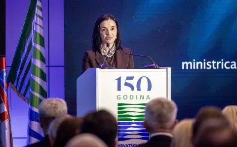 Zagreb, 8.9.2026 - Svečanost u povodu obilježavanja 150 godina organiziranog upravljanja vodama u Republici Hrvatskoj, na kojoj su govorili premijer Andrej Plenković, ministrica za&scaron;tite okoli&scaron;a i zelene tranzicije Marija Vučković (na slici) i generalni direktor Hrvatskih voda Zoran Đuroković.Foto Hina/ Dario GRZELJ/ dag