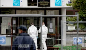 11.09.2026. Zagreb - U odgojno-obrazovnoj ustanovi jedan učenik o&scaron;trim predmetom ozlijedio je drugog učenika i djelatnicu. Učenik koji je nanio ozljede nalazi se pod nadzorom policije. Kriminalističko istraživanje i očevid su u tijeku, a ozlijeđenima je pružena liječnička pomoć. Photo: Zeljko Lukunic/PIXSELL
