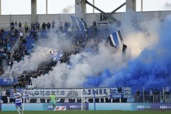 12.09.2026., stadion Opus Arena, Osijek - SuperSport HNL 2026./2027., 07. kolo, NK Osijek - GNK Dinamo. navijaci Osijeka, Kohorta Photo: Davor Javorovic/PIXSELL