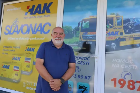 Osijek, 27. 08. 2025, AMK Slavonac na Čepinskoj. Poligon za obuku djece u vožnji biciklom kao i električnih romobila i simulator za električne romobile. Mirko Vukotić.snimio GOJKO MITIĆ