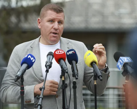 Zagreb, 14.09.2026. - Udruga za borbu protiv vr&scaron;njačkog nasilja Roditelji za djecu&nbsp;organizirala je prosvjed povodom nedavnog tragičnog događaja u zagrebačkoj Elektrotehničkoj &scaron;koli. Na fotografiji Vedran Jerković. foto HINA/ Lana SLIVAR/ ls
