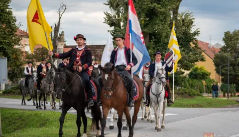 Povorka zaprega i jahača 2024.foto: Dani Općine Gradi&scaron;te