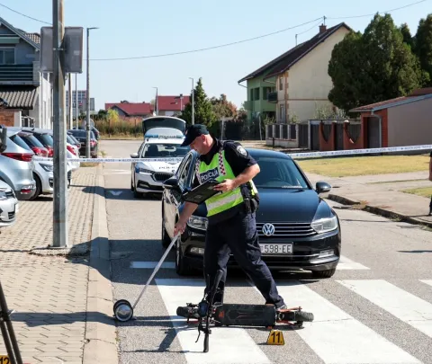 Sve je vi&scaron;e nesreća s električnim romobilima: Pokazna vježba u Vinkovcima pokazala &scaron;to se dogodi u sekundi nepažnje