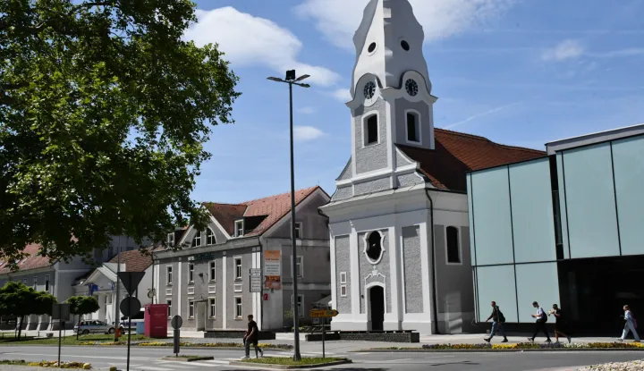 06.05..2026.., Nova Gradiska - Nova uhicenja od strane USKOK-a nakon nedavnog uhicenja bivseg gradonacalnika Vinka Grgica, koji se ponovo kandidirao za to mjesto na izvanrednim izborima 17. svibnja ove godine. Photo: Ivica Galovic/PIXSELL