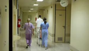 snimio Davor KIBEL,Osijek, 11.07.2013. KBC, Klinički bolnički centar Osijek, bolnica, operacijska sala, operacija, kirurgija, kirurg, anestezolog, tehničar, medicinske sestre, vizita, bolnički smjetaj