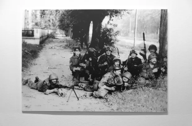 Osijek, 17. 09. 2026., Campus, 35. obljetnica tjeranja JNA iz Osijeka, polaganje vijenaca, paljenje svijeća, izložba fotografija - Josip Talapko - autorSNIMIO BRUNO JOBST
