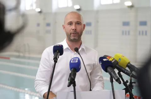 Osijek, 17. 09. 2026., Gradski bazeni, otvorenje, obilazak, Robert SeligmanSNIMIO BRUNO JOBST