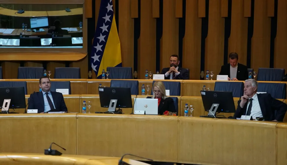 Sarajevo, 08.03.2024. - Parlament Bosne i Hercegovine u petak je izglasao zakon o sprječavanju sukoba interesa, čime je ta zemlja ispunila jo&scaron; jedan od uvjeta &scaron;to ih je postavila Europska komisija kako bi tijekom ožujka preporučila dono&scaron;enje odluke o otvaranju pristupnih pregovora. foto HINA/ FENA/ Almir RAZIĆ/ tm