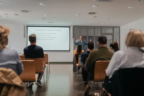 U &scaron;estoj sezoni Uplift akademija prvi se put otvara poduzetnicima iz svih djelatnosti, a Mastercard osigurava 32 pune stipendije