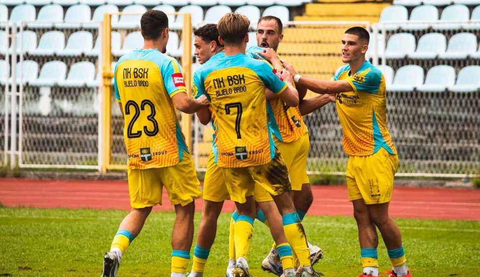 OPATIJA - BSK 2:3RUJAN 2026, KANTRIDA, BSK GUBIO 2:0, PA POBIJEDIO 3:2SLAVLJE IGRAČA BSK-a FOTO: MATIJA VUKOVIĆ/BSK